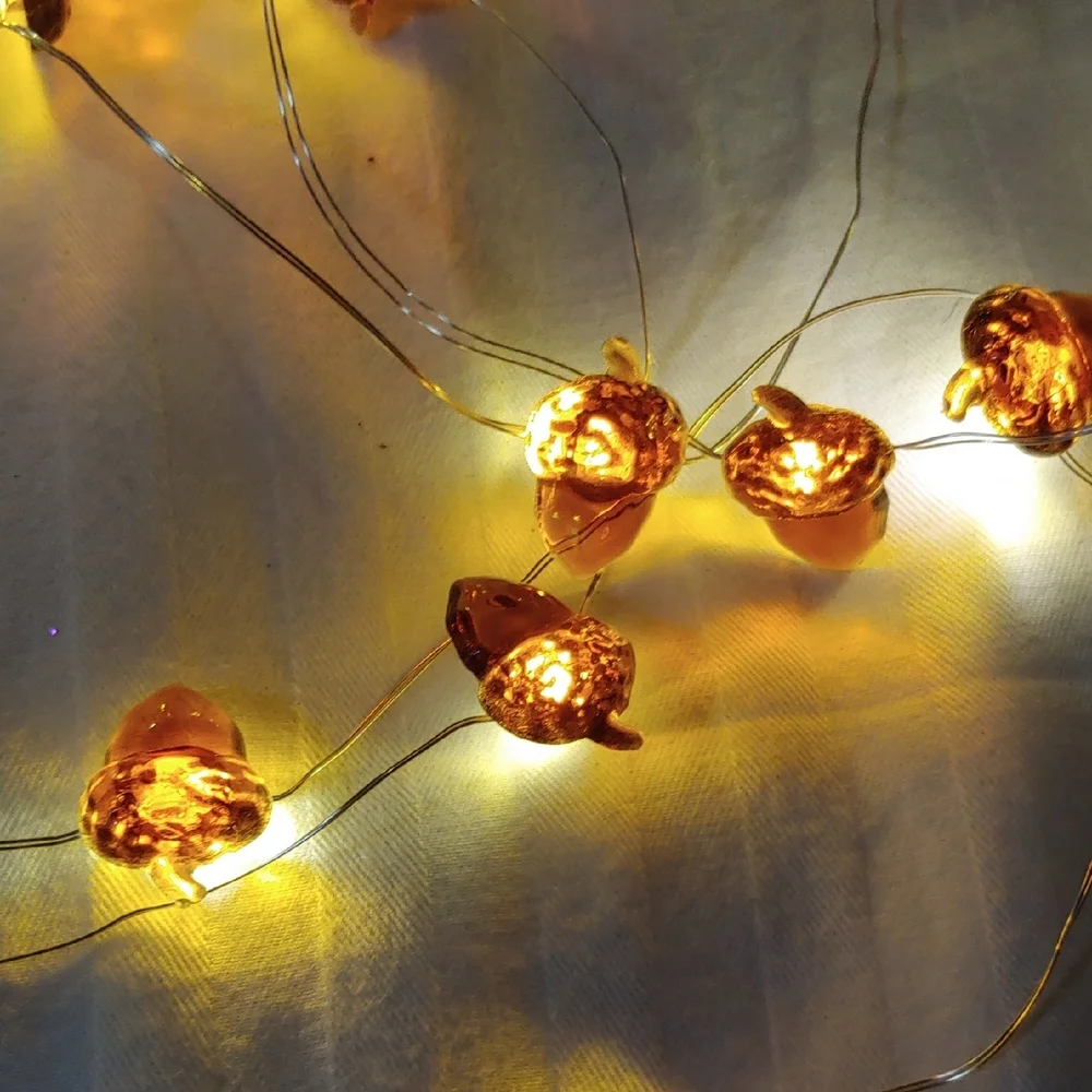 New Festive Acorn String Lights with Warm Glow * Battery Operated